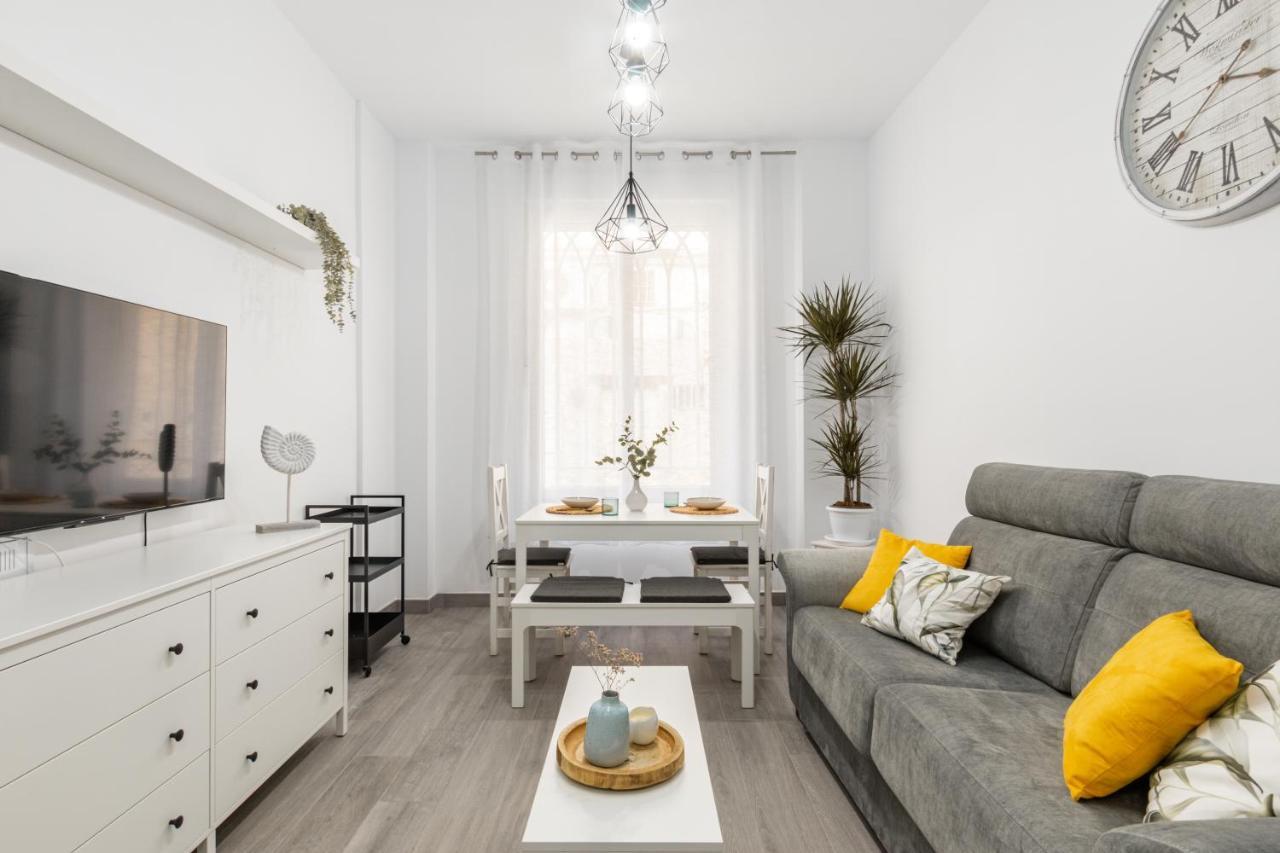 Apartamentos Joya Del Mar 토레델마르 외부 사진